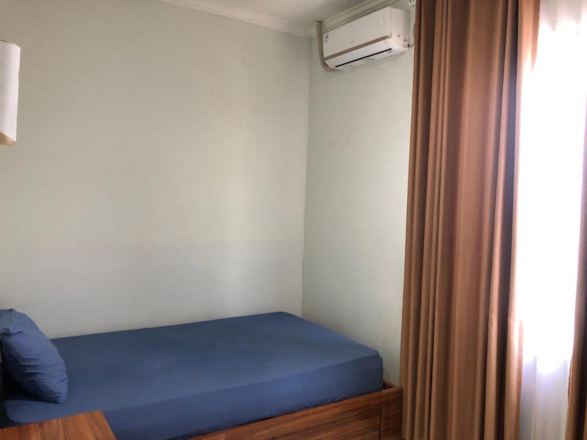 Bening Asri Guesthouse Tangerang Exteriör bild