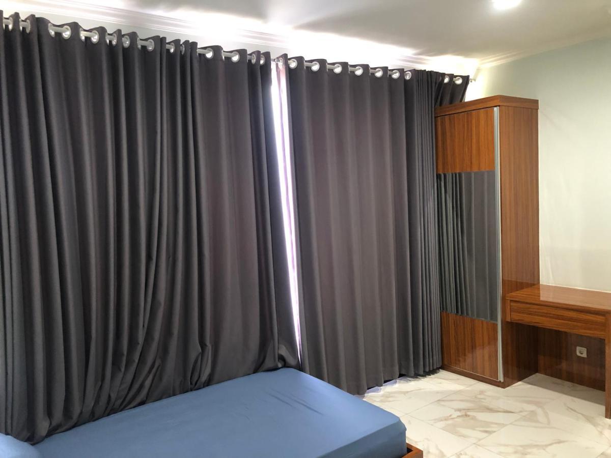Bening Asri Guesthouse Tangerang Exteriör bild